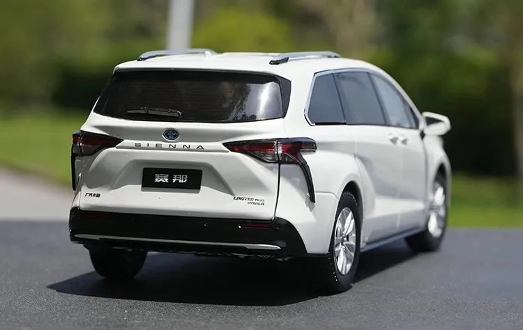 [OEM] 1:18 Toyota 2020 Sienna bianco modellino di auto Die-Cast
