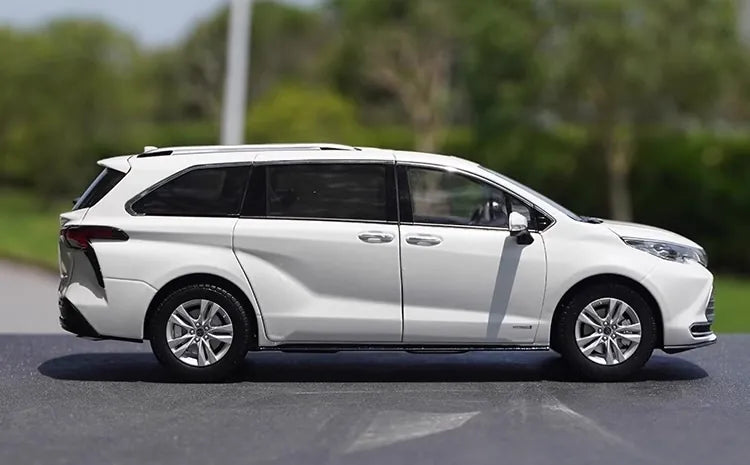 [OEM] 1:18 Toyota 2020 Sienna bianco modellino di auto Die-Cast