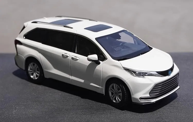 [OEM] 1:18 Toyota 2020 Sienna bianco modellino di auto Die-Cast