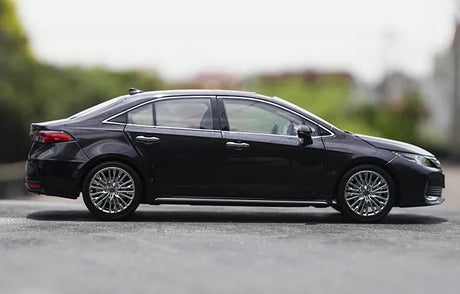 [OEM] 1:18 Toyota 2021 Allion Black Model Car Die-Cast