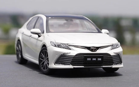 [OEM] 1:18 Toyota 2021 Camry vit modellbil Die-Cast
