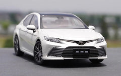 [OEM] 1:18 Toyota 2021 Camry White Model Car Die-Cast