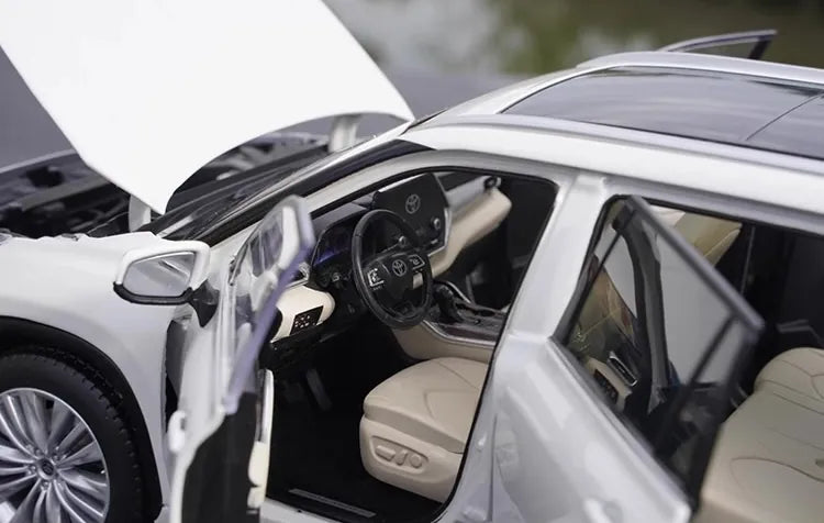 [OEM] 1:18 Toyota 2021 Highlander White Model Car Die-Cast