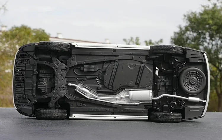 [OEM] 1:18 Toyota 2021 Highlander White Model Car Die-Cast