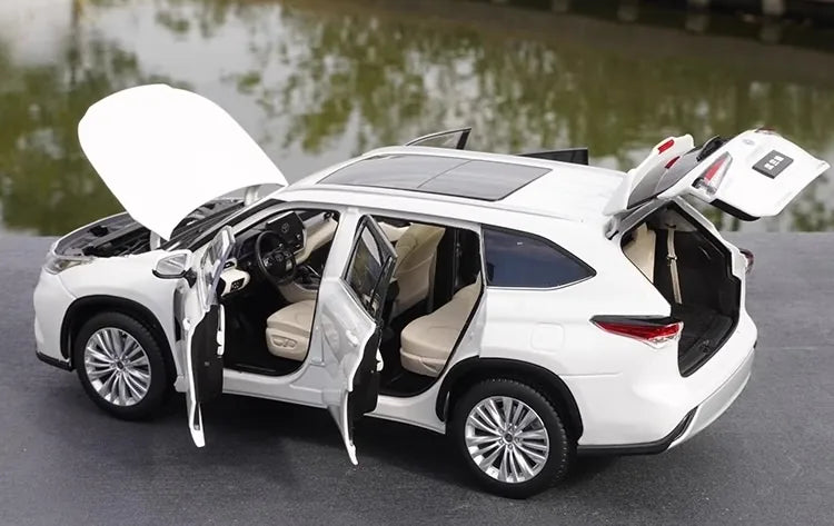 [OEM] 1:18 Toyota 2021 Highlander White Model Car Die-Cast