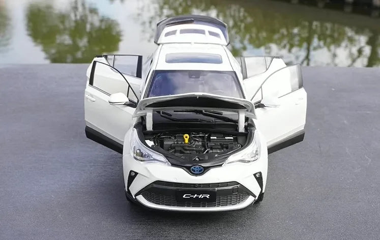 [OEM] 1:18 Toyota 2022 C-HR White Model Car Die-Cast