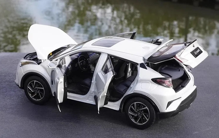 [OEM] 1:18 Toyota 2022 C-HR White Model Car Die-Cast