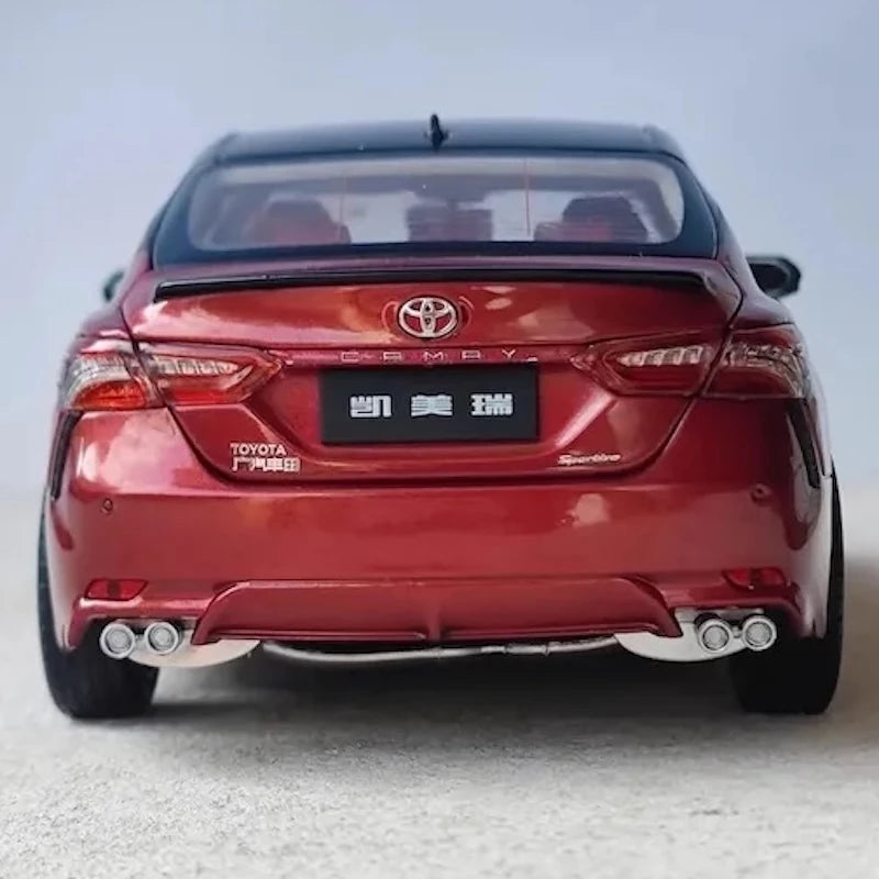 [OEM] 1:18 Toyota 2022 Camry SL Hybrid Red Model Car Die-Cast