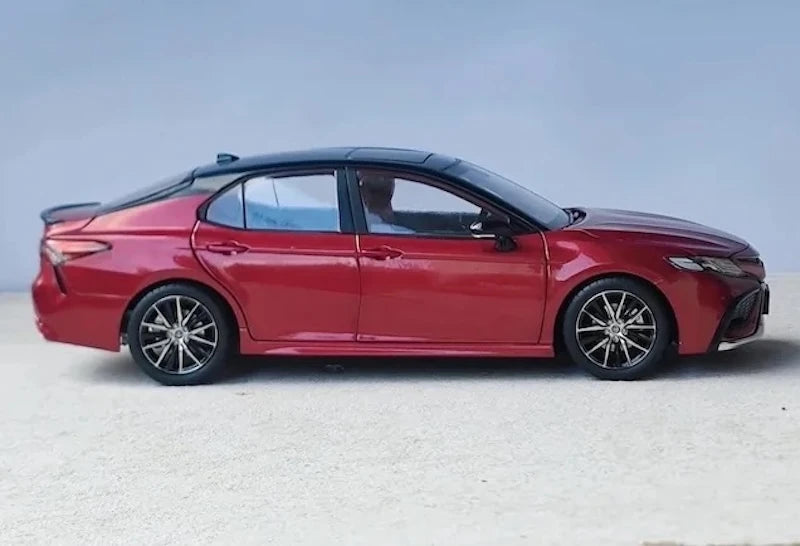[OEM] 1:18 Toyota 2022 Camry SL Hybrid Red Model Car Die-Cast