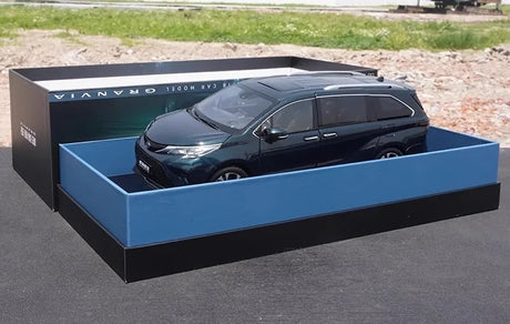 [OEM] 1:18 Toyota 2022 Granvia Green Model Car Die-Cast