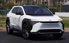 [OEM] 1:18 Toyota 2022 bZ4X White Model Car Die-Cast