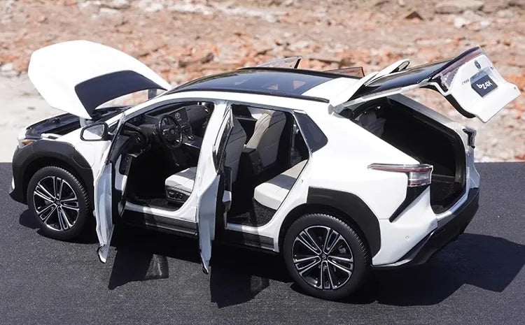 [OEM] 1:18 Toyota 2022 bZ4X White Model Car Die-Cast