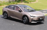 [OEM] 1:18 Toyota 2023 bZ3 guld modellbil Die-Cast