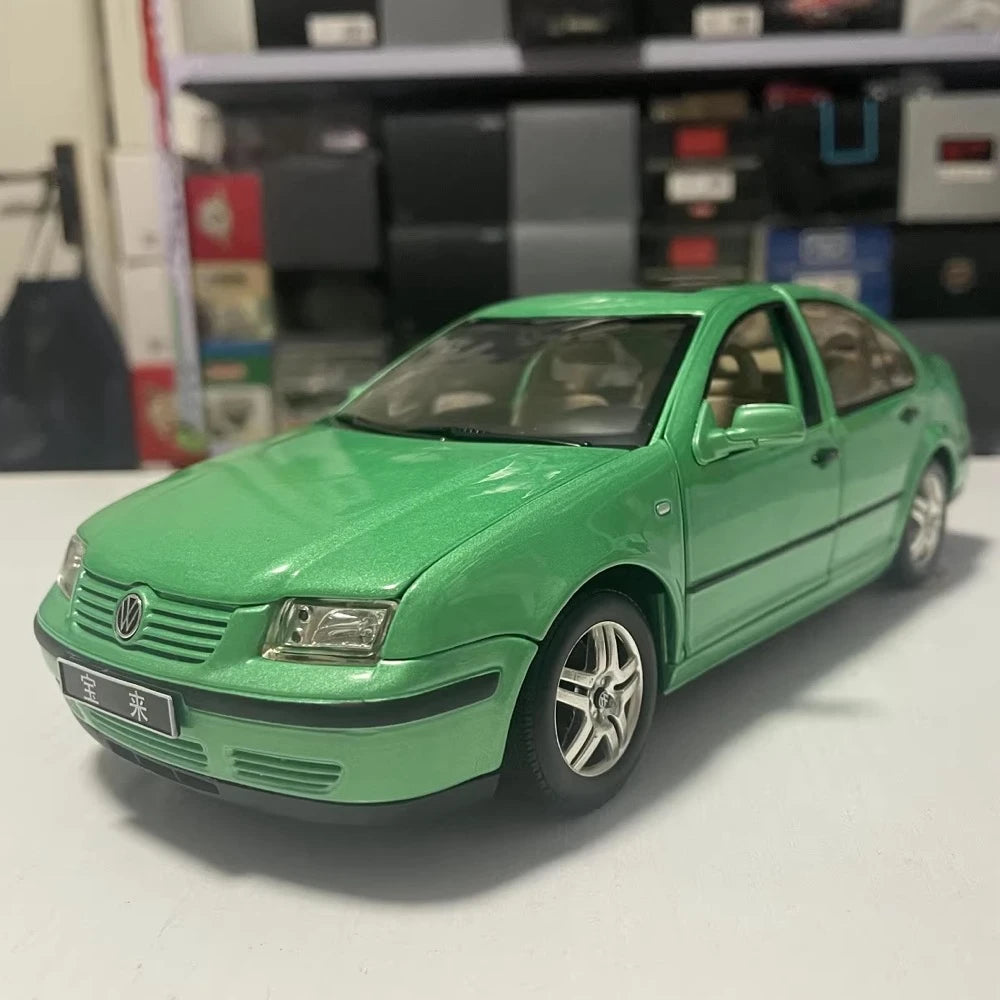 [OEM] 1:18 Volkswagen 1999 Jetta verde modellino di auto Die-Cast