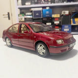 [OEM] 1:18 Volkswagen 1999 Jetta rood modelauto Die-Cast