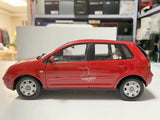 [OEM] 1:18 Volkswagen 2002 Polo 9N Red Model Car Die-Cast