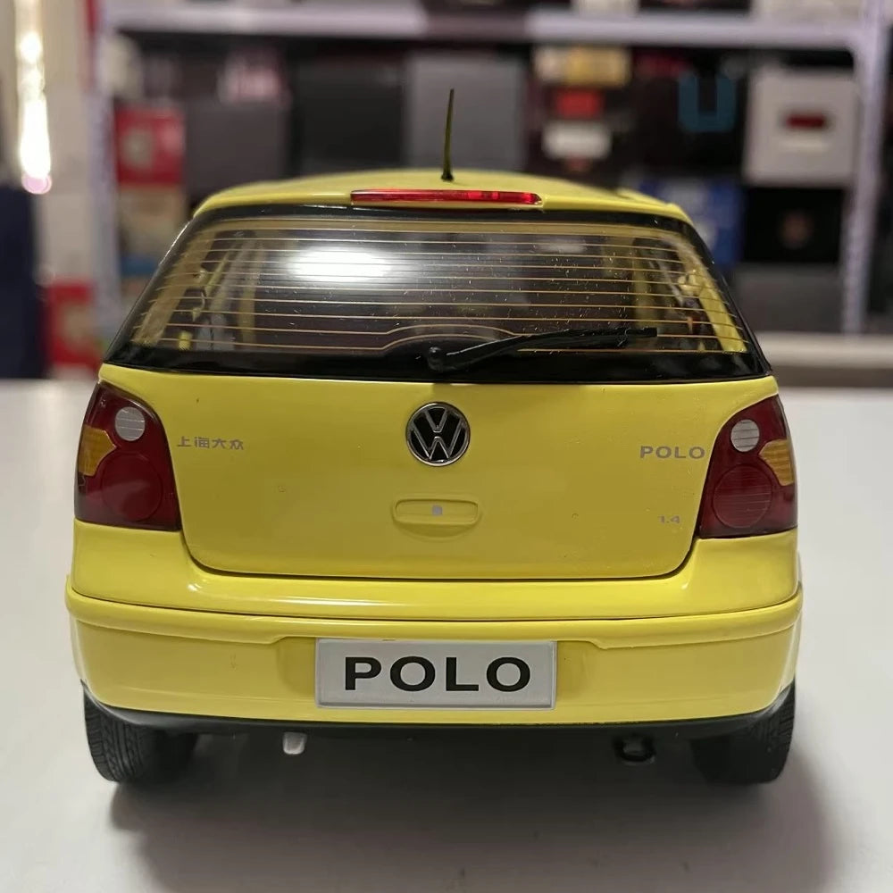 [OEM] 1:18 Volkswagen 2002 Polo 9N Yellow Model Car Die-Cast