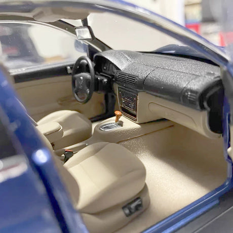 [OEM] 1:18 Volkswagen 2003 Passat B5 Blue Model Car Die-Cast