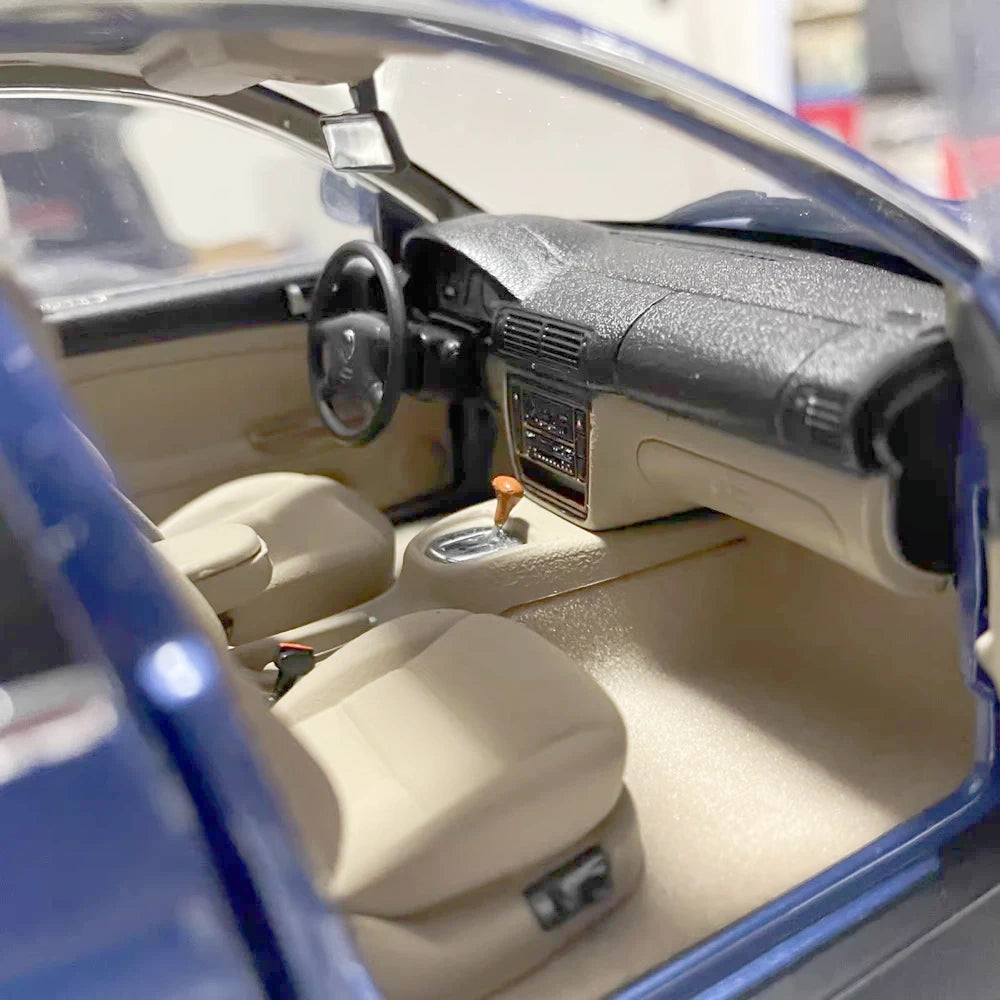 [OEM] 1:18 Volkswagen 2003 Passat B5 Blue Model Car Die-Cast