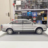 [OEM] 1:18 Volkswagen 2003 Passat B5 Silver Model Car Die-Cast