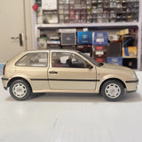 [OEM] 1:18 Volkswagen 2004 Gol Gold Model Car Die-Cast