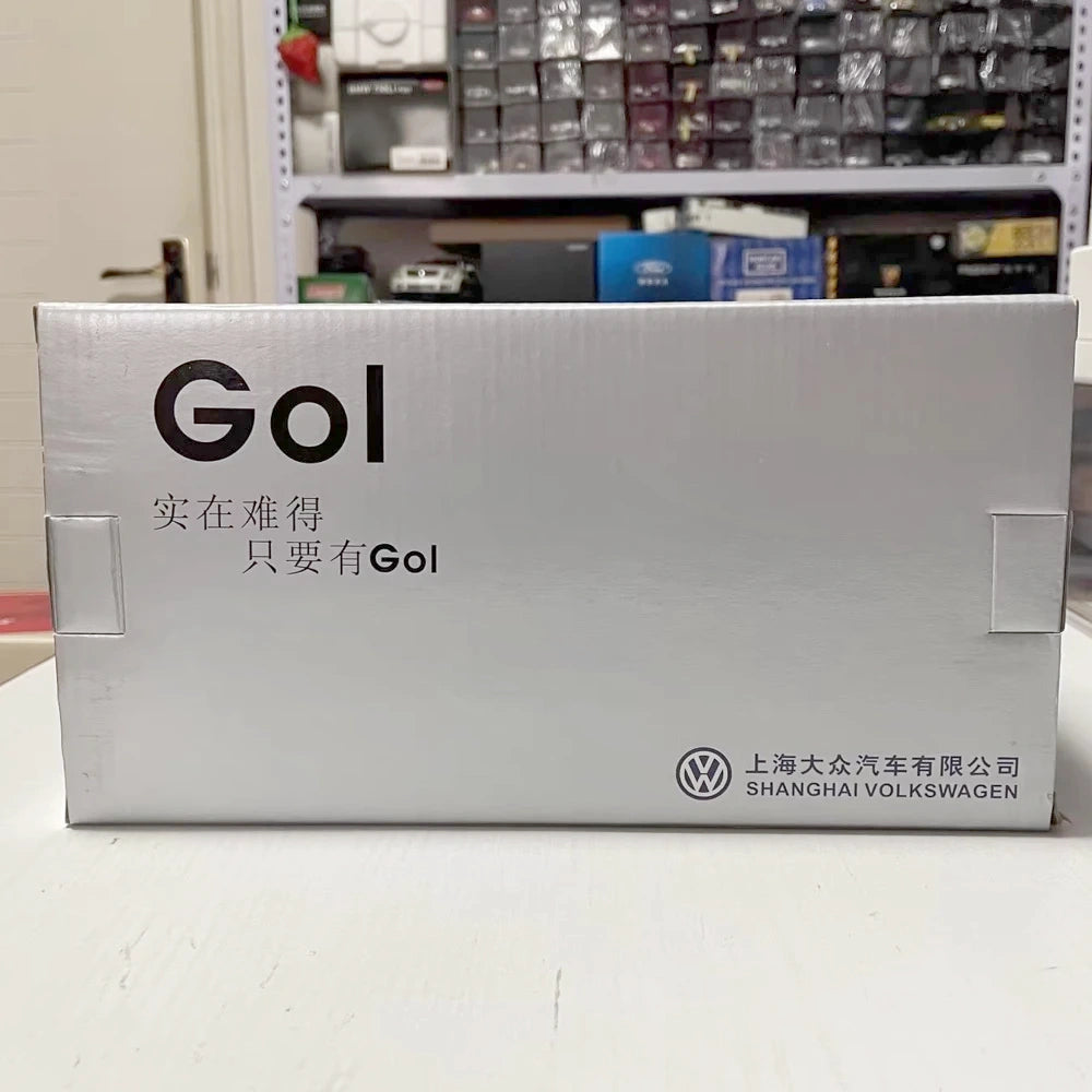 [OEM] 1:18 Volkswagen 2004 Gol Red Model Car Die-Cast