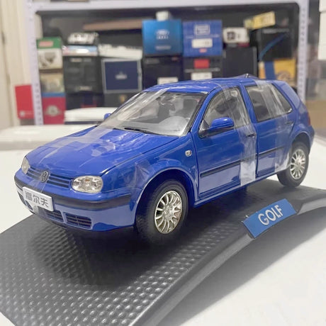 [OEM] 1:18 Volkswagen 2004 Golf Mk4 Blue Model Car Die-Cast