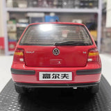 [OEM] 1:18 Volkswagen 2004 Golf Mk4 Red Model Car Die-Cast