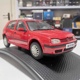 [OEM] 1:18 Volkswagen 2004 Golf Mk4 Red Model Car Die-Cast