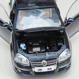 [OEM] 1:18 Volkswagen 2005 Jetta svart modellbil Die-Cast