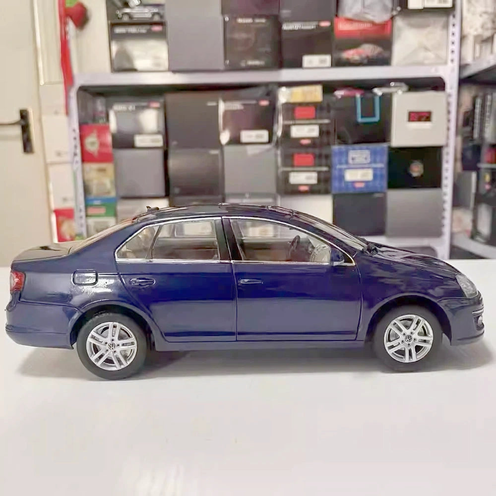 [OEM] 1:18 Volkswagen 2005 Jetta blu modellino di auto Die-Cast