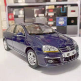 [OEM] 1:18 Volkswagen 2005 Jetta Blue Model Car Die-Cast
