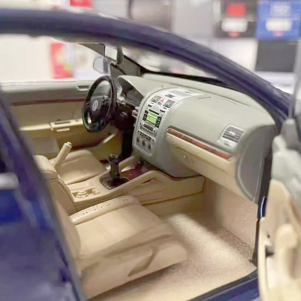 [OEM] 1:18 Volkswagen 2005 Jetta blu modellino di auto Die-Cast