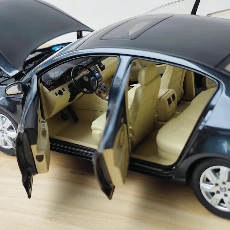 [OEM] 1:18 Volkswagen 2005 Magotan B6 Passat Black Model Car Die-Cast