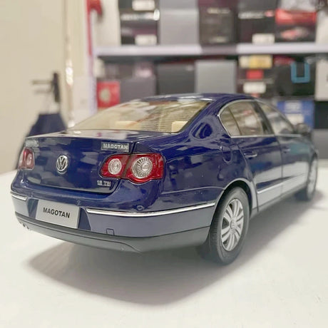 [OEM] 1:18 Volkswagen 2005 Magotan B6 Passat Blue Model Car Die-Cast