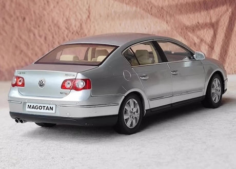[OEM] 1:18 Volkswagen 2005 Magotan B6 Passat Silver Model Car Die-Cast