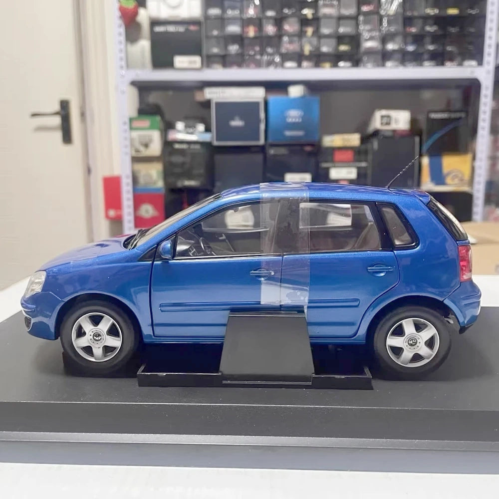 [OEM] 1:18 Volkswagen 2006 Polo Hatchback bleu voiture miniature Die-Cast