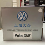 [OEM] 1:18 Volkswagen 2006 Polo Sedan valkoinen pienoismalli Die-Cast