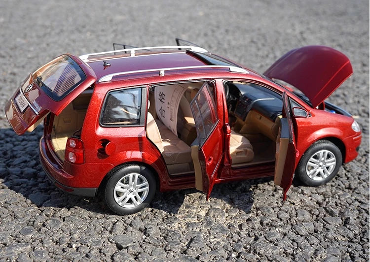 [OEM] 1:18 Volkswagen 2006 Touran Red Model Car Die-Cast