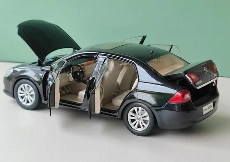 [OEM] 1:18 Volkswagen 2008 Jetta Black Model Car Die-Cast