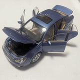 [OEM] 1:18 Volkswagen 2008 Jetta Blue Model Car Die-Cast