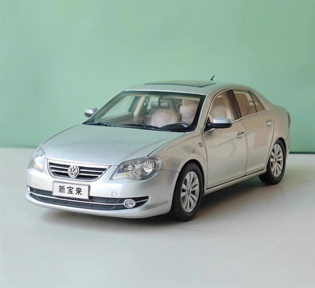 [OEM] 1:18 Volkswagen 2008 Jetta Silver Model Car Die-Cast