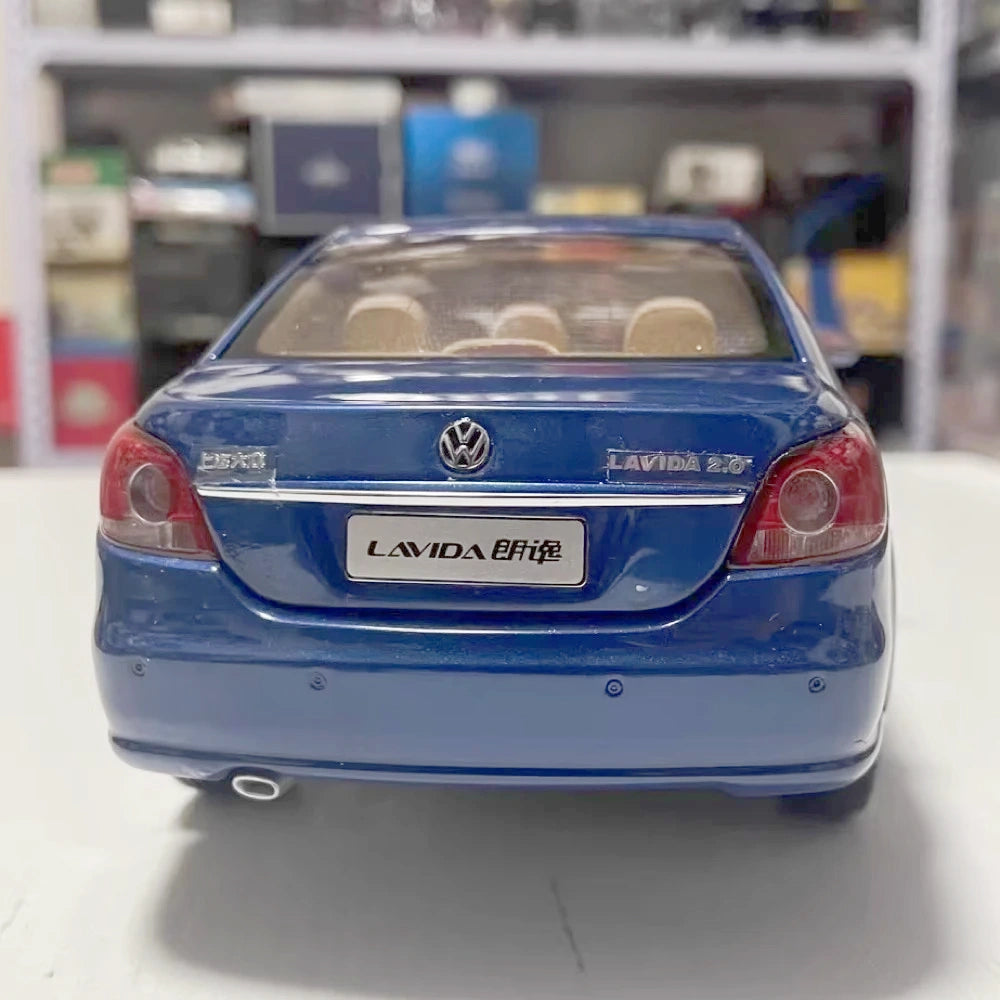 [OEM] 1:18 Volkswagen 2008 Lavida Blue Model Car Die-Cast