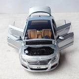 [OEM] 1:18 Volkswagen 2008 Passat CC zilver modelauto Die-Cast