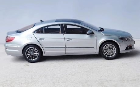 [OEM] 1:18 Volkswagen 2008 Passat CC Silver Model Car Die-Cast