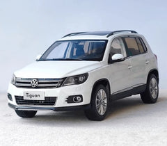 [OEM] 1:18 Volkswagen 2009 Tiguan White Model Car Die-Cast