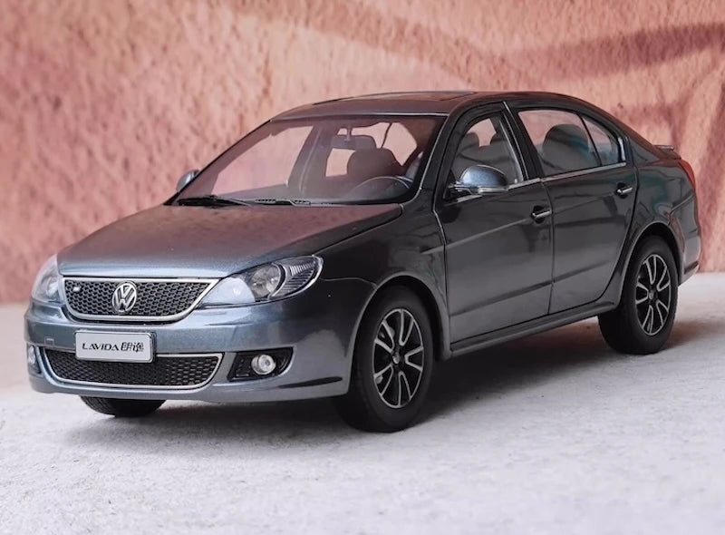 [OEM] 1:18 Volkswagen 2010 Lavida sportiva grigio modellino di auto Die-Cast