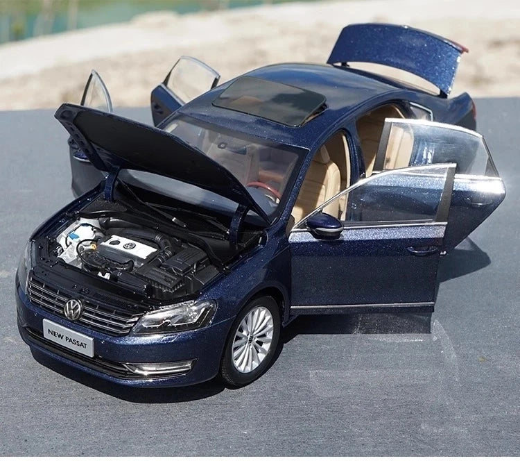 [OEM] 1:18 Volkswagen 2011 Passat Blue Model Car Die-Cast