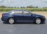 [OEM] 1:18 Volkswagen 2011 Passat Blue Model Car Die-Cast