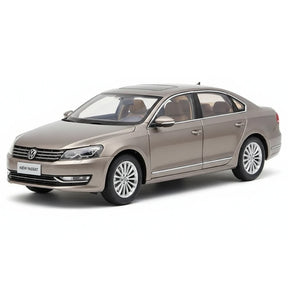 [OEM] 1:18 Volkswagen 2011 Passat Brown Model Car Die-Cast